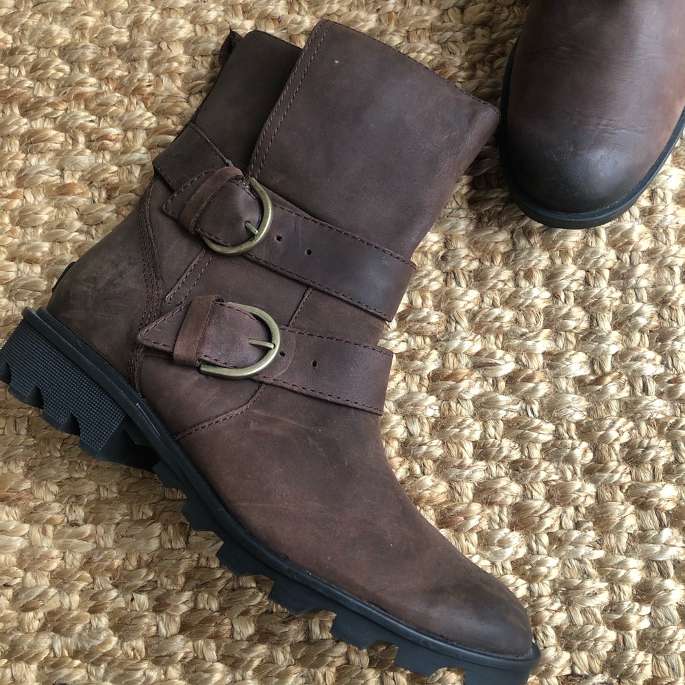 Sorel Phoenix Waterproof Moto Boots. Brown